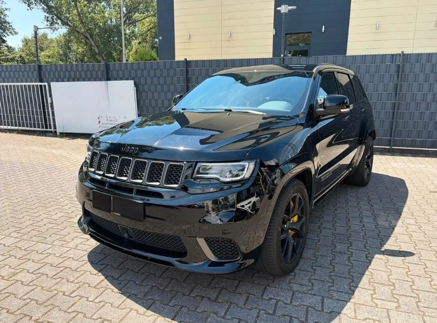 Jeep Grand Cherokee 6,2 V8 Trackhawk Supercharged Schwarz - 1