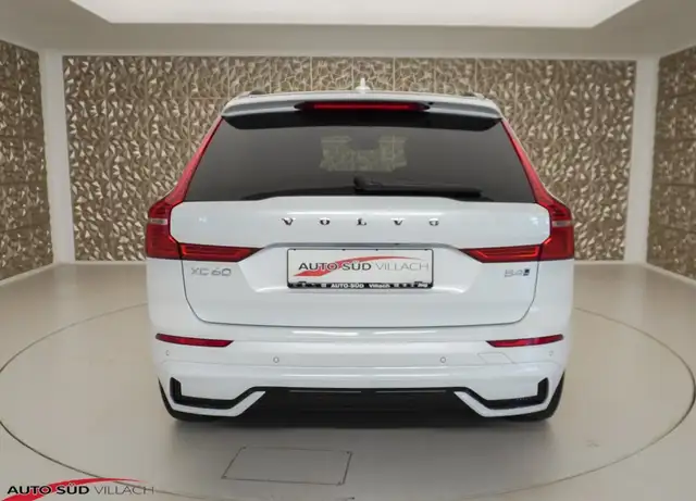 Volvo XC60 B4 D AWD Plus Ansicht 6