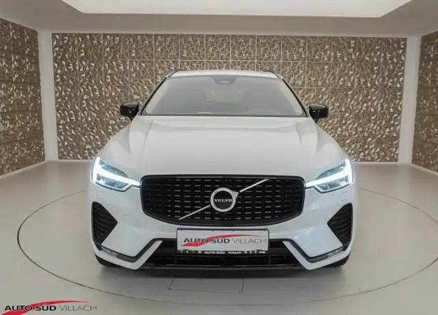 Volvo XC60 B4 D AWD Plus Ansicht 3