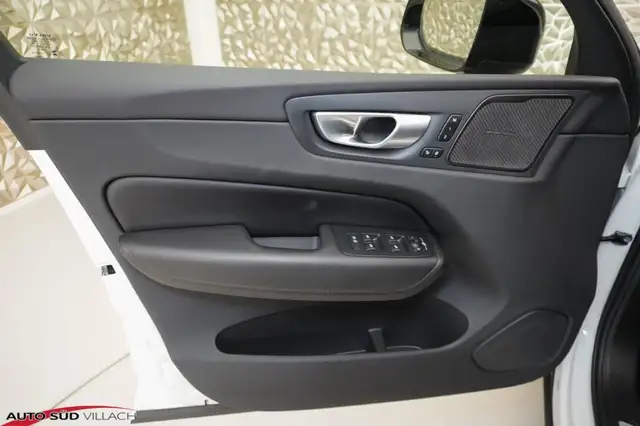 Volvo XC60 B4 D AWD Plus Ansicht 12