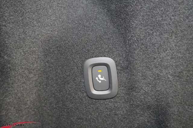 Volvo XC60 B4 D AWD Plus Ansicht 9