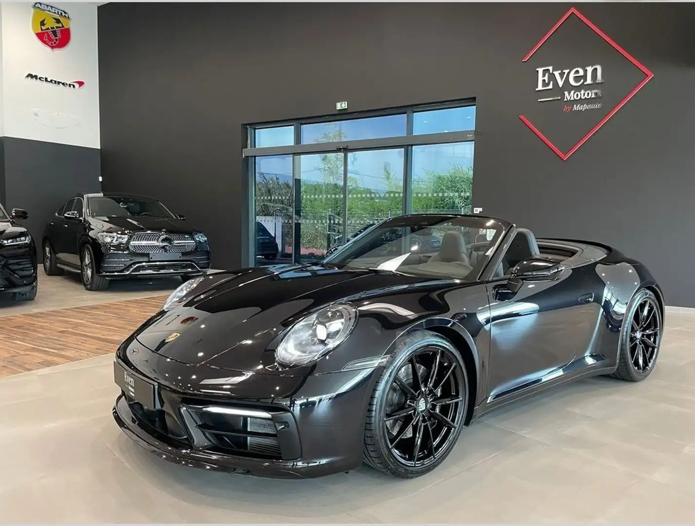 Porsche 911 TYPE 992 CABRIOLET 3.0 450 CARRERA 4S PDK Zwart - 1