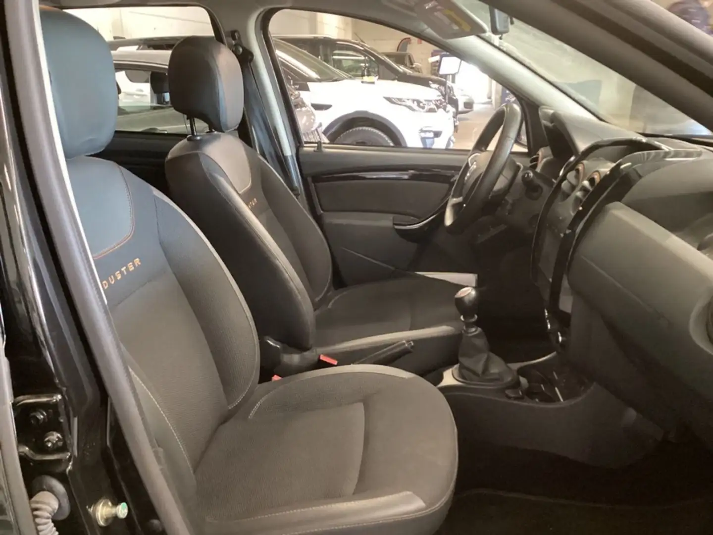 Dacia Duster 1.2 TCE SL Trotamundos 4x2 125 Negro - 2