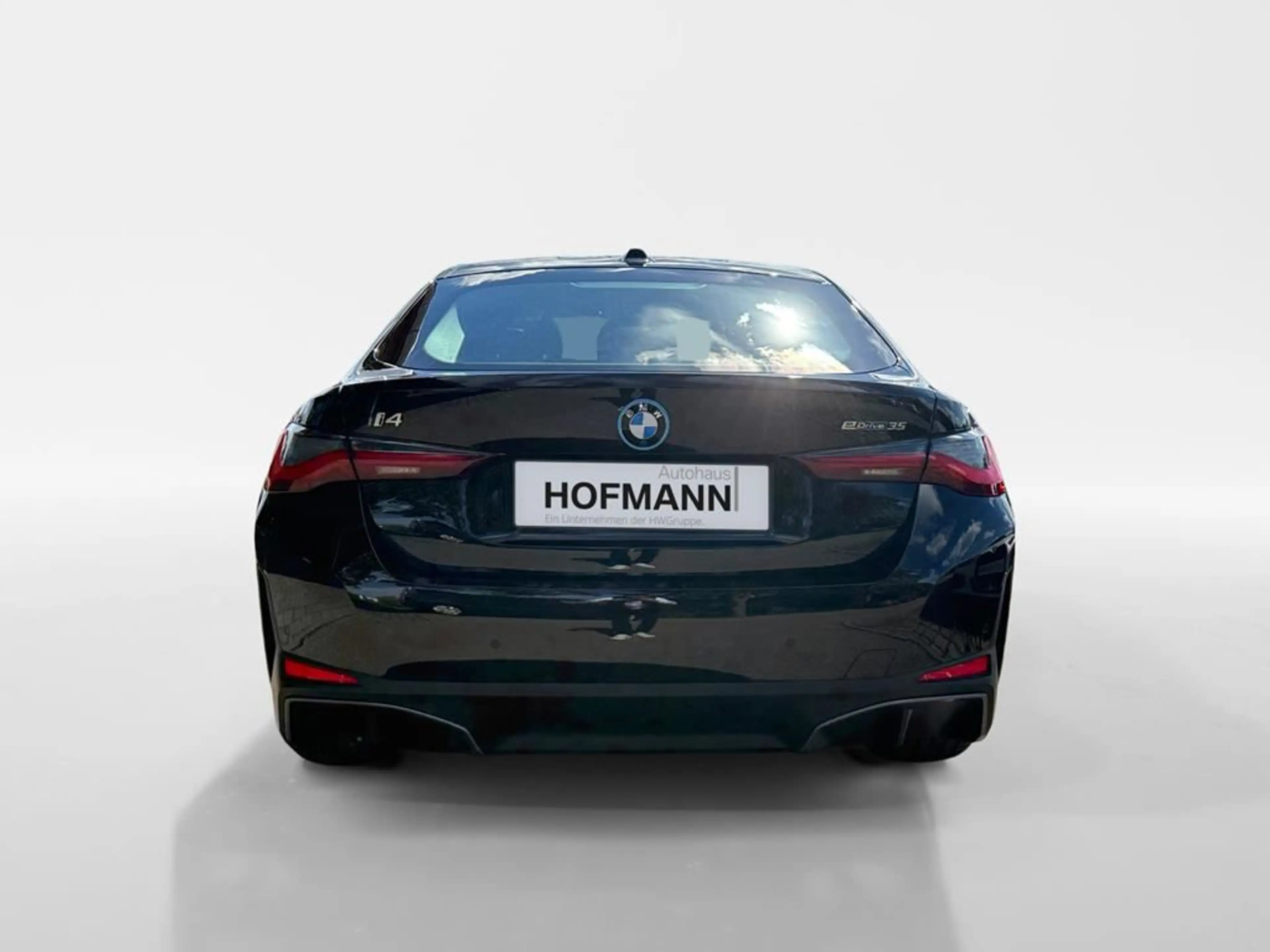 BMW i4 — photo 8