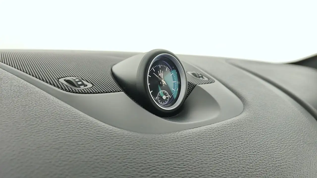 Maserati Levante 2021 — фото 13
