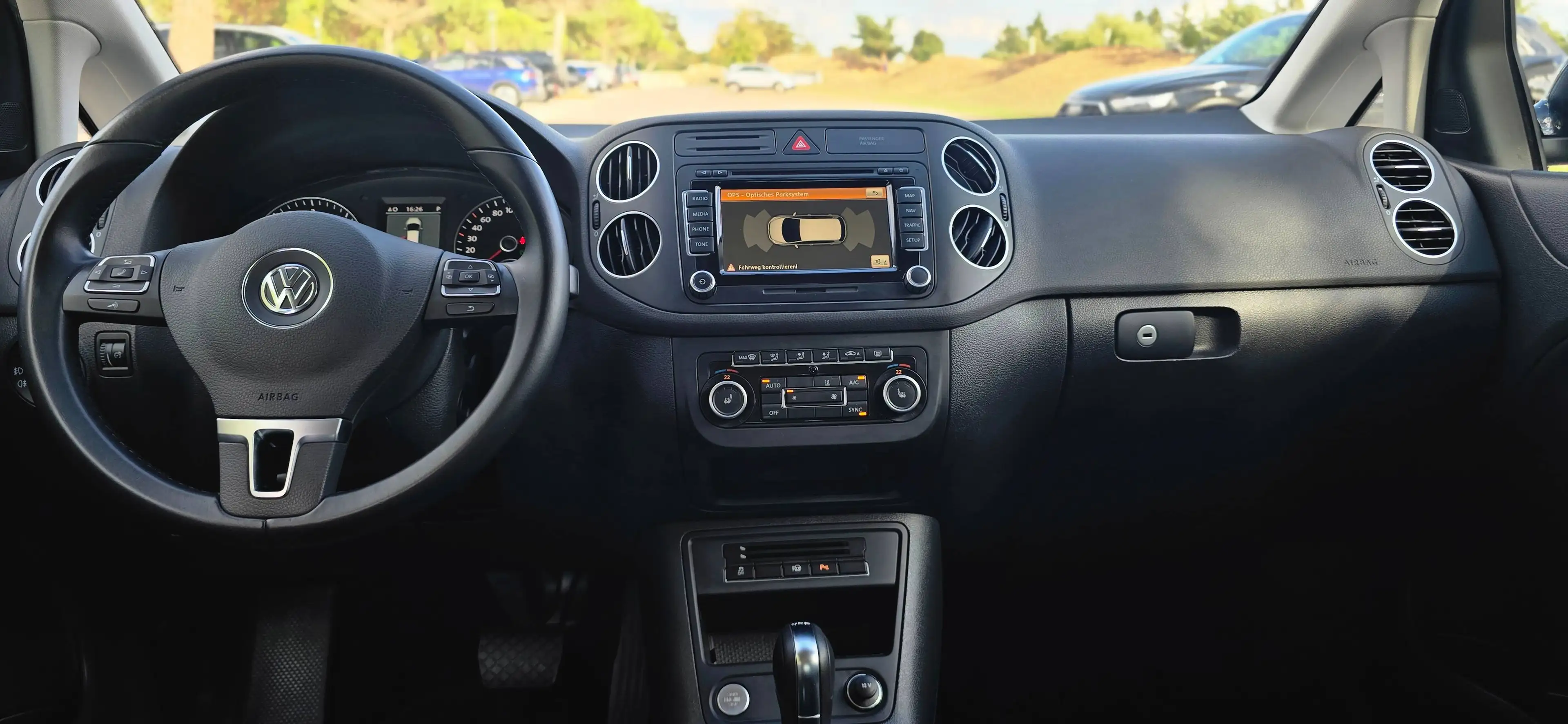 Volkswagen Golf Plus Highline 2.0l TDI DSG KAM STDHZG ZAHNRIEMEN SCHECKHEFTGEPFLEGT — photo 12