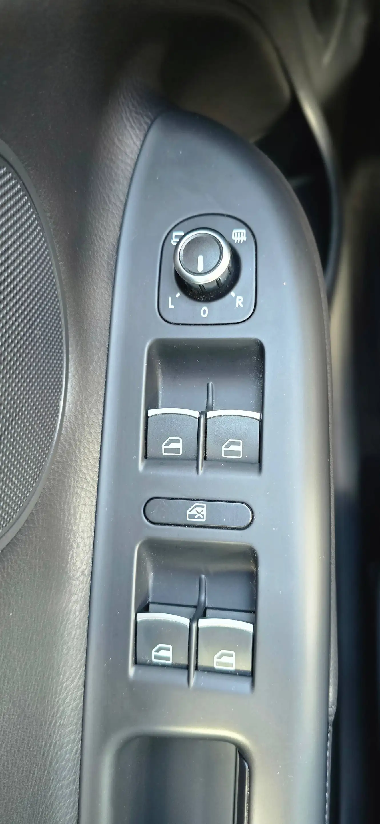 Volkswagen Golf Plus Highline 2.0l TDI DSG KAM STDHZG ZAHNRIEMEN SCHECKHEFTGEPFLEGT — photo 15
