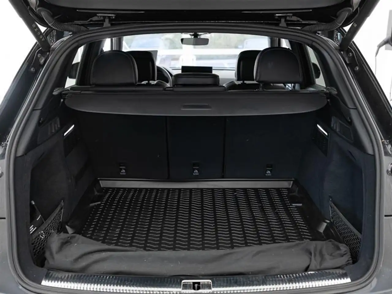 Audi SQ5 photo Audi SQ5