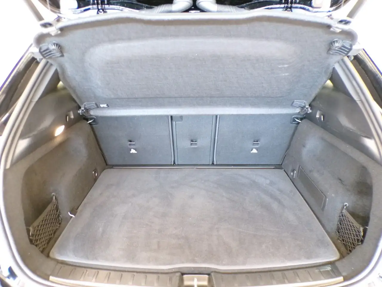 Mercedes-Benz GLA 180 - GLA 180 Progressive Advanced auto 9