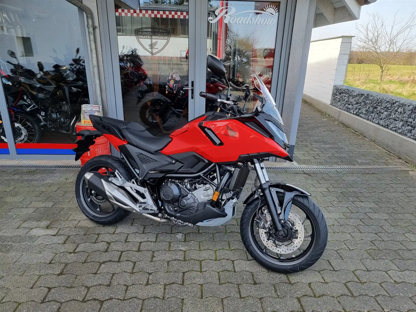 Honda NC 750 Rojo - 1
