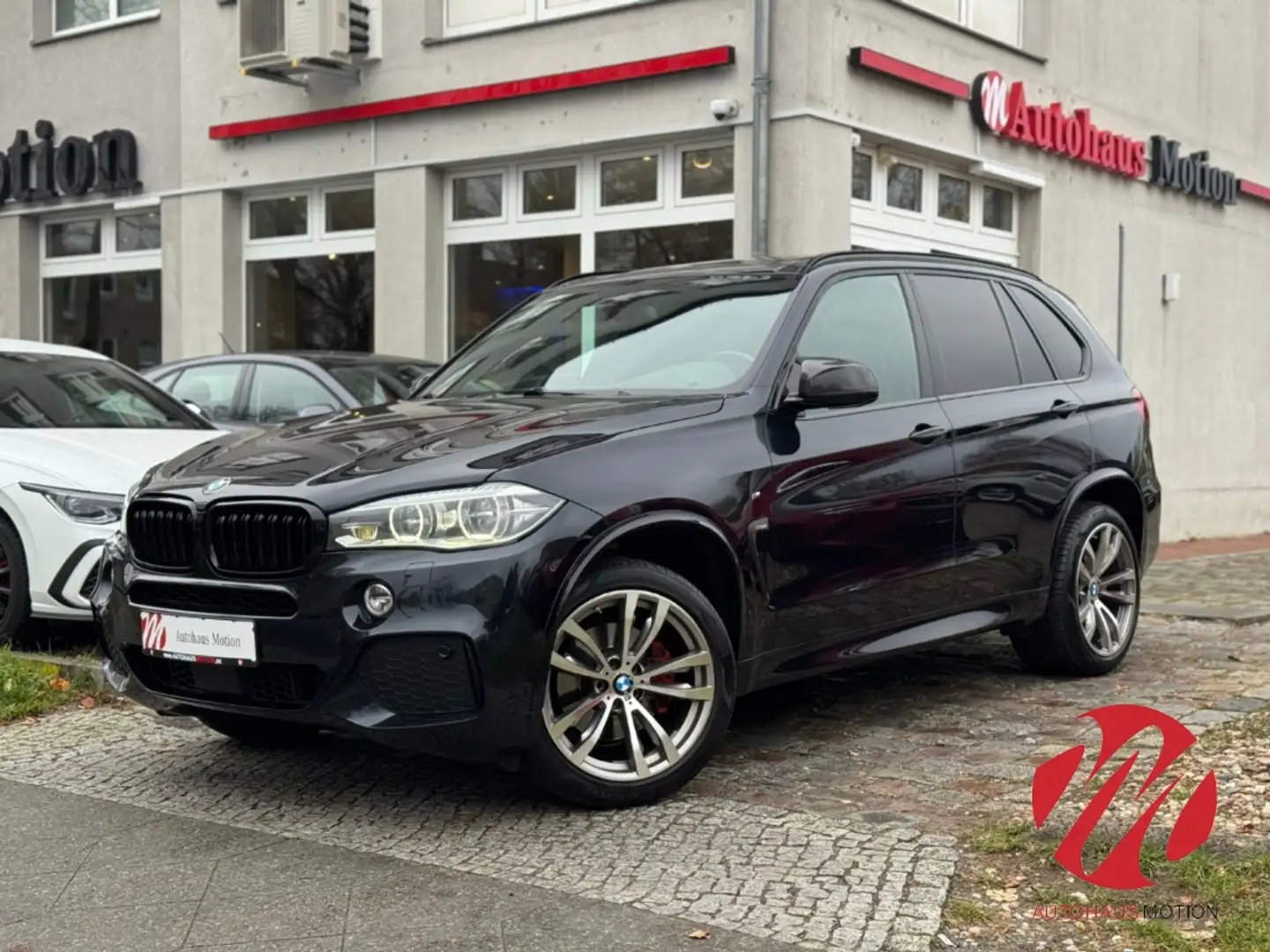 BMW X5 xDrive40d M Sport 7-Sitzer 2x Fond TV Pano Navi Ka Noir - 2