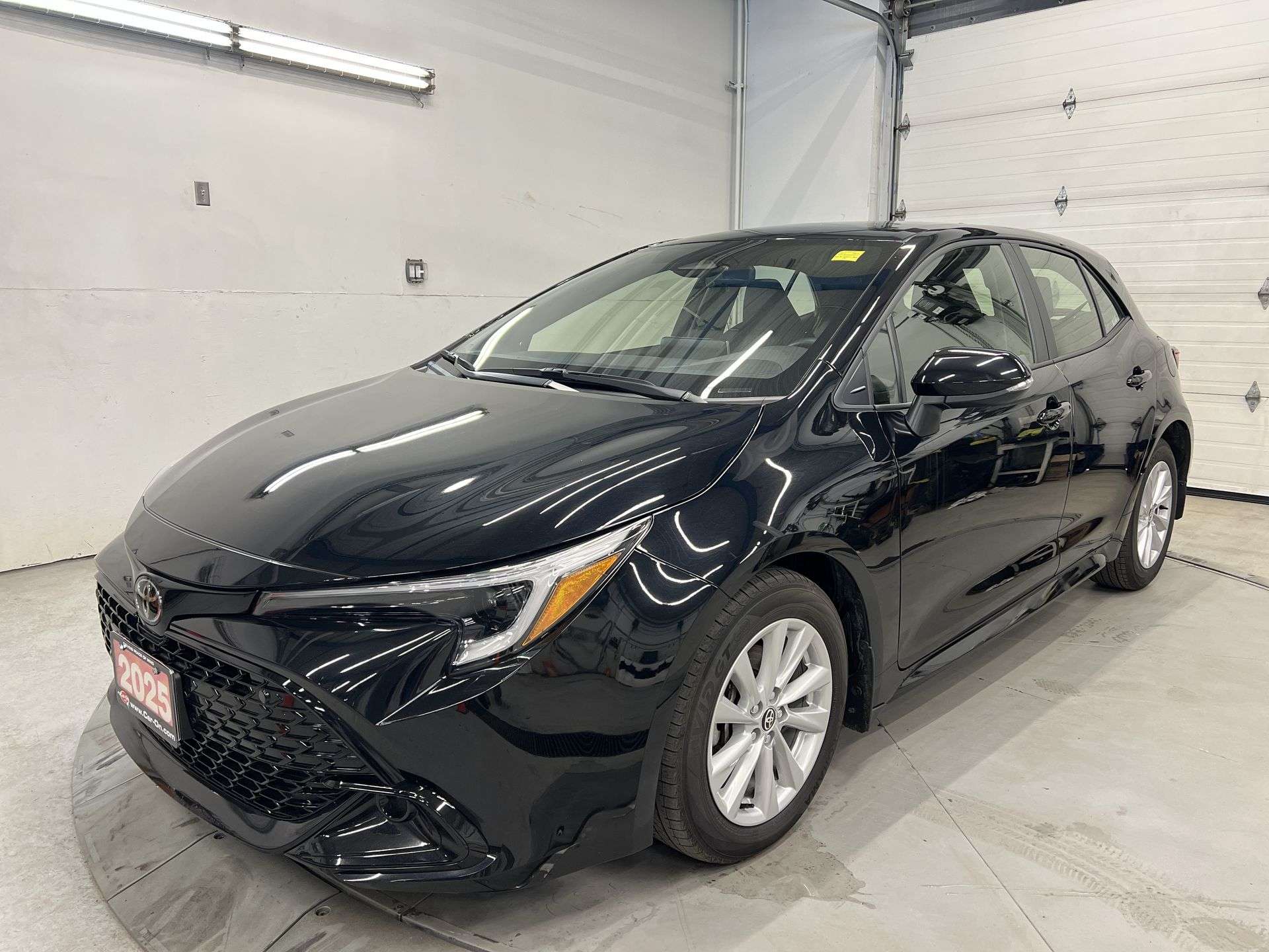 Black 2025 Toyota Corolla Hatchback Front-Wheel Drive Automatic