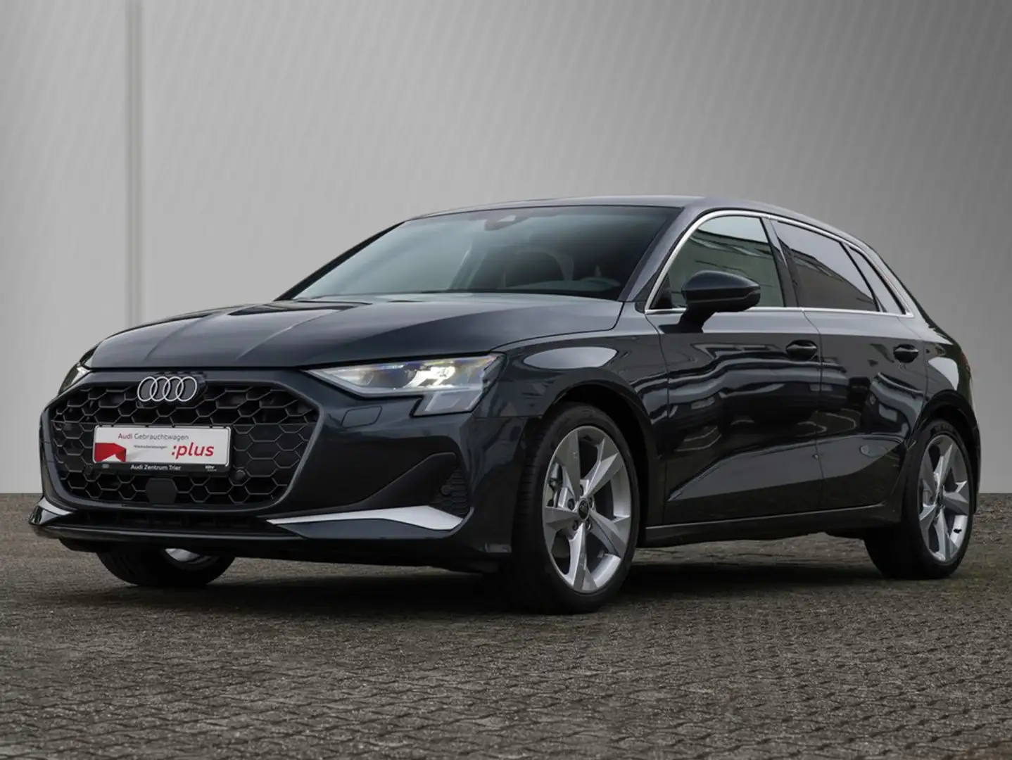 Audi A3 Sportback 35 TFSI advanced S-tronic Schwarz - 2