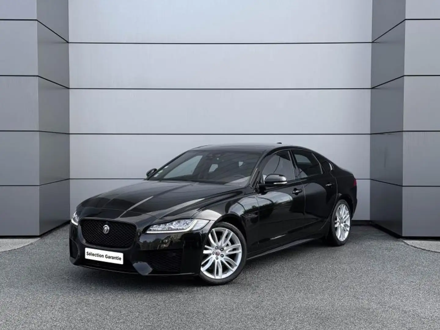 Jaguar XF 2.0D 180ch Chequered Flag BVA Negro - 1