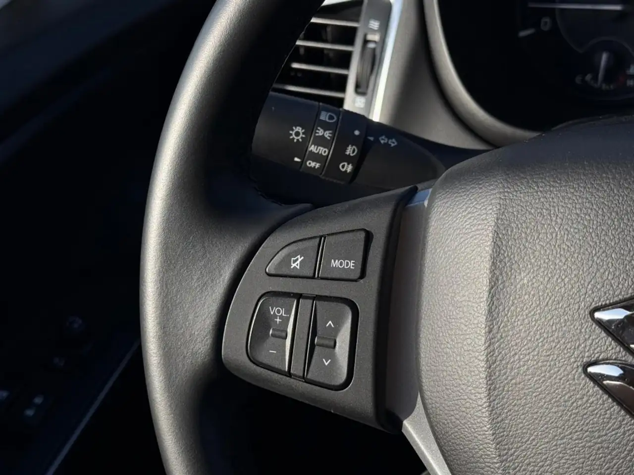 Suzuki SX4 S-Cross 2025 — фото 13