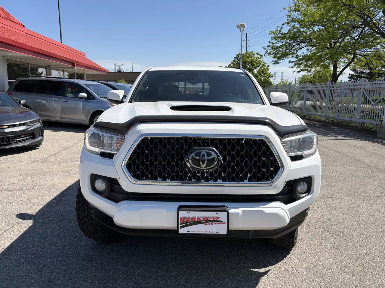 Toyota Tacoma снимка Toyota Tacoma