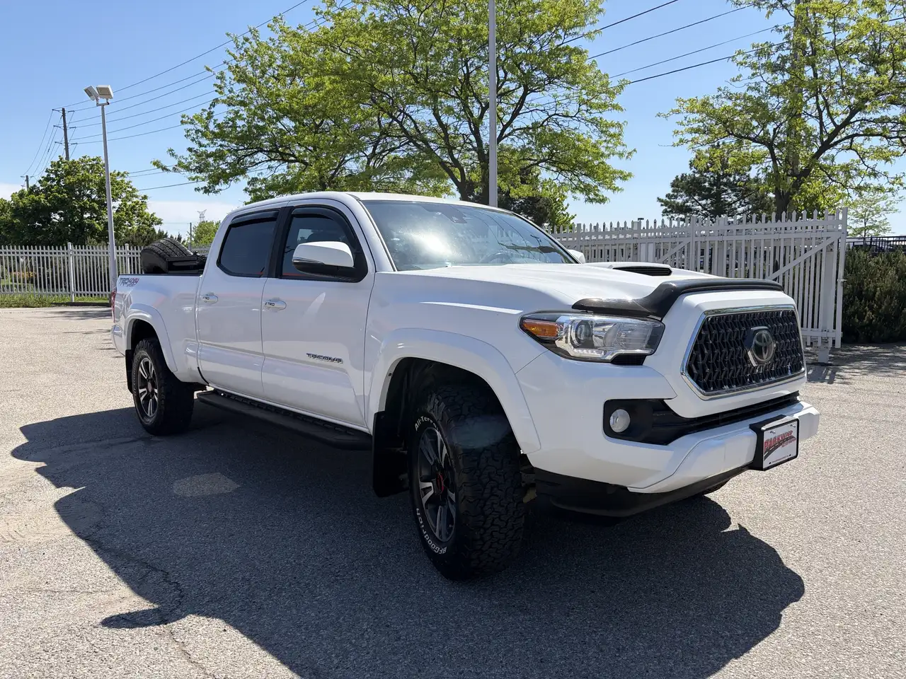 Toyota Tacoma снимка Toyota Tacoma