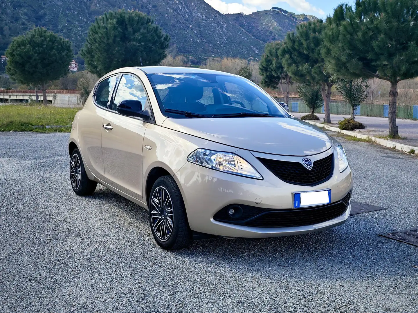 Lancia Ypsilon Ypsilon 1.0 firefly hybrid Gold s Gold - 1