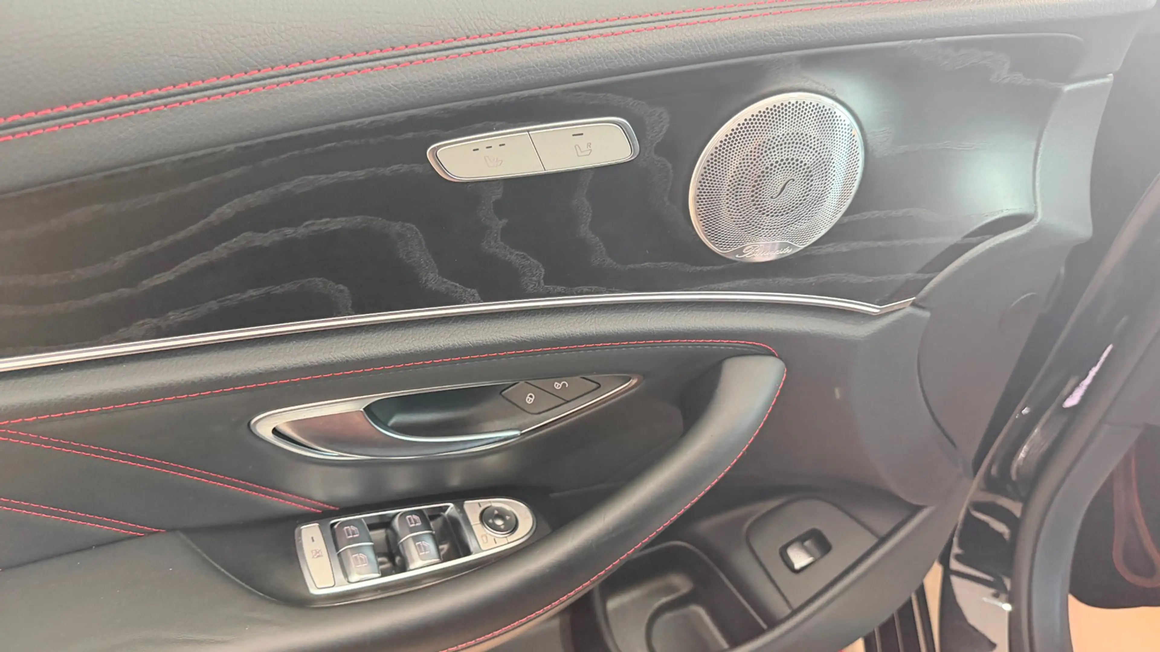 Mercedes-Benz E 53 AMG 4Matic+ Perfomance Abgas — photo 11