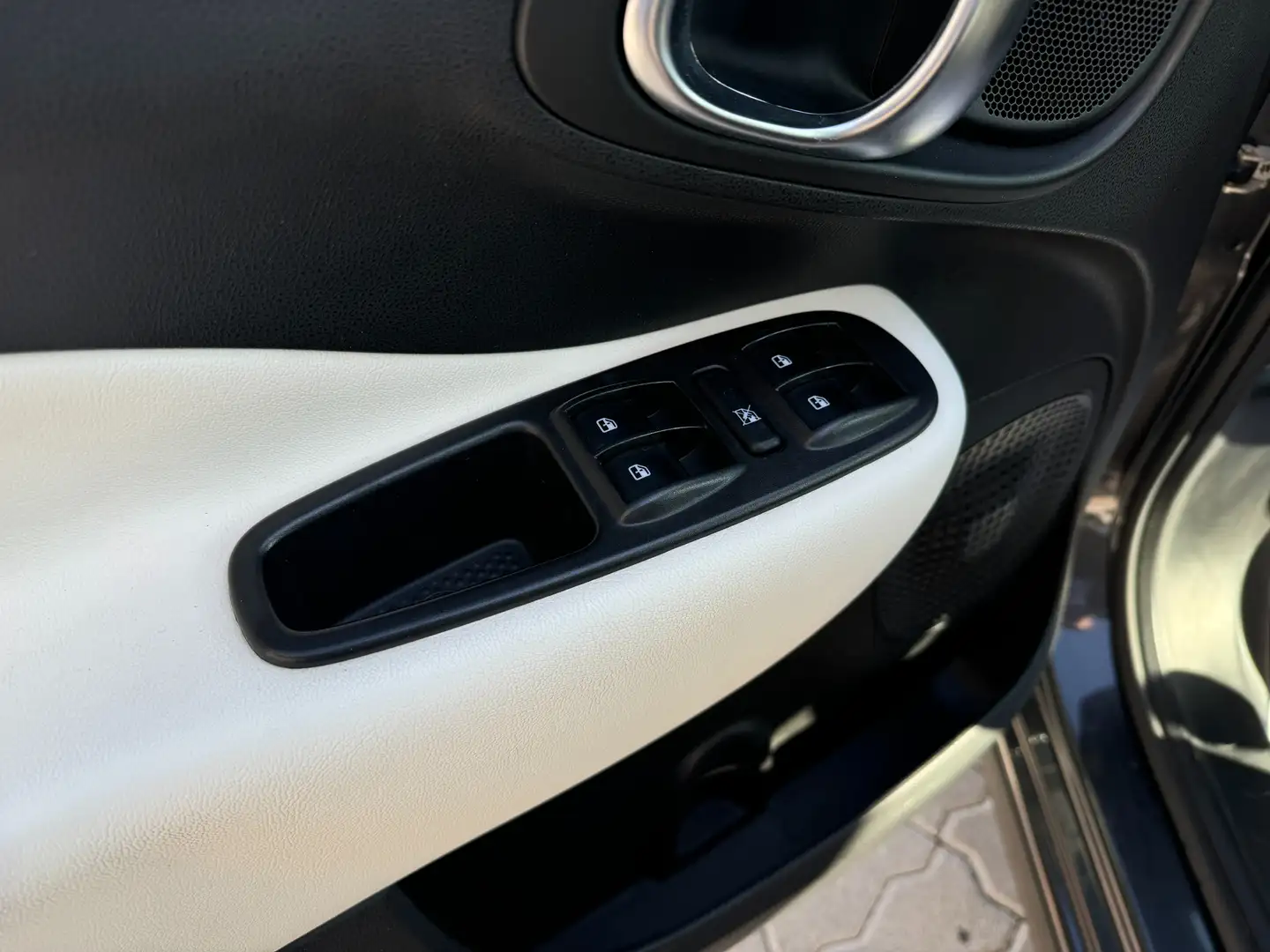 Fiat 500L 1.3 MULTIJET 95 CV TREKKING 2017 Negro - 2