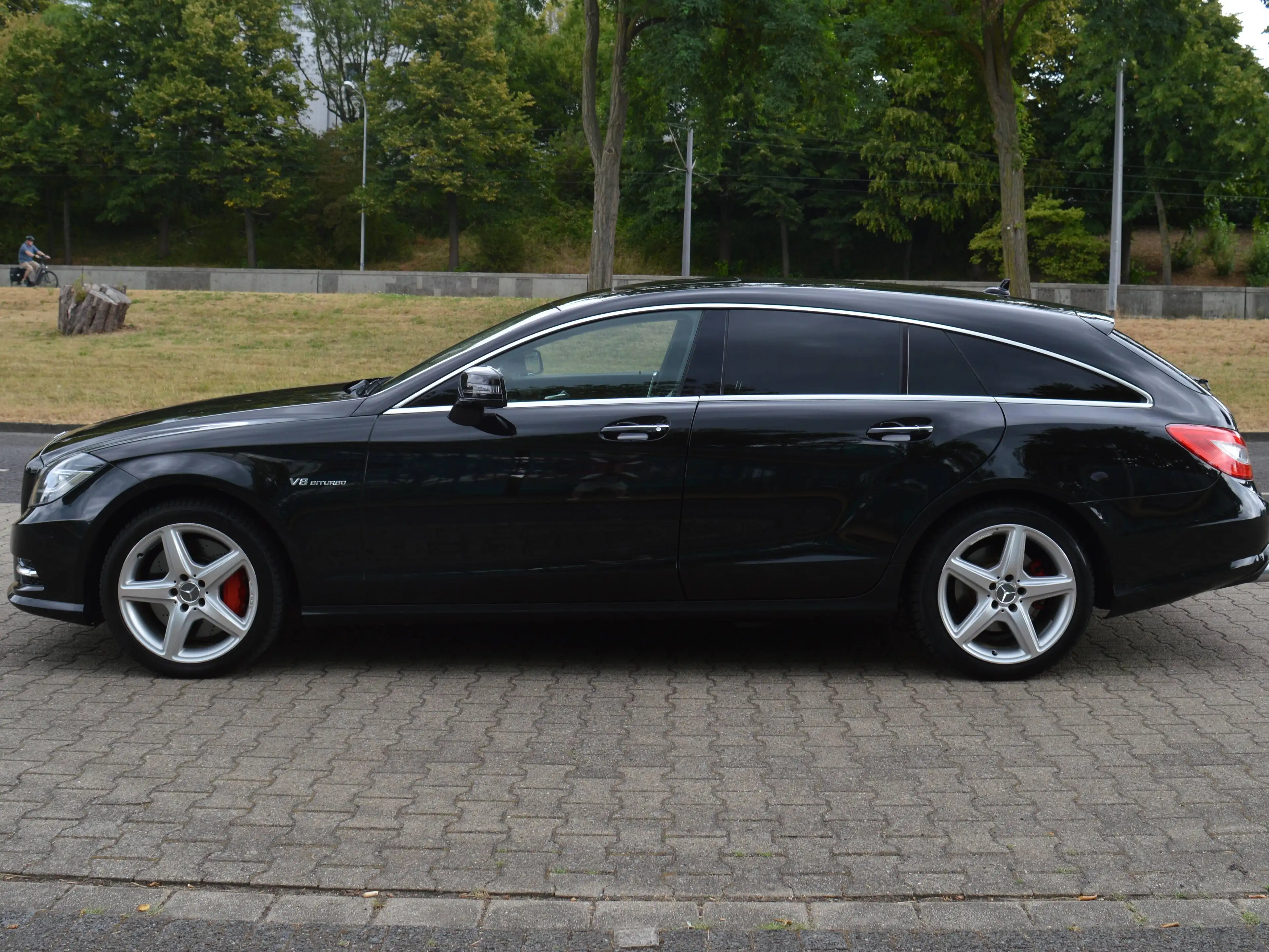 Mercedes-Benz CLS 500 CLS 500 BlueEfficiency 4Matic*Leder*Schiebedach*Navi* — photo 4