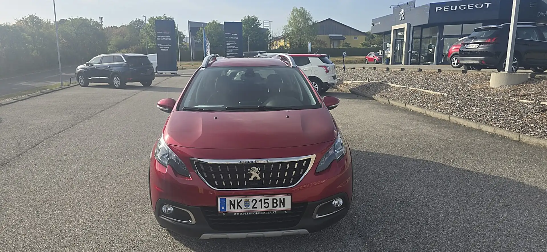 Peugeot 2008 1,2 PureTech 110 S&S Aut. Allure Rot - 2