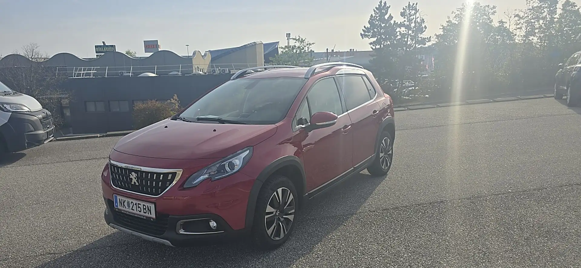 Peugeot 2008 1,2 PureTech 110 S&S Aut. Allure Rot - 1