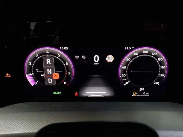 Volkswagen Golf view 11