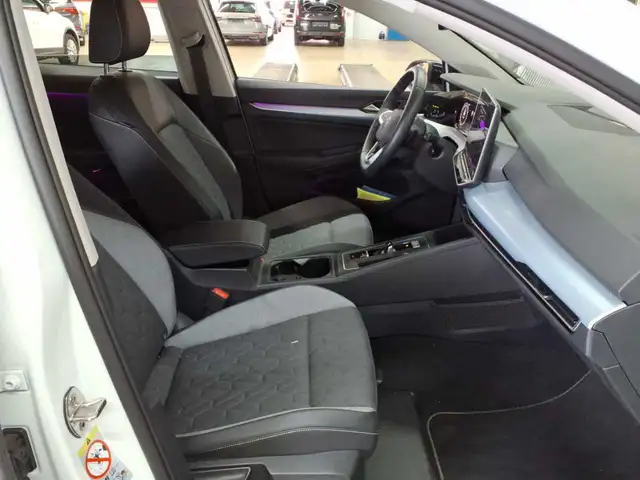 Volkswagen Golf view 8