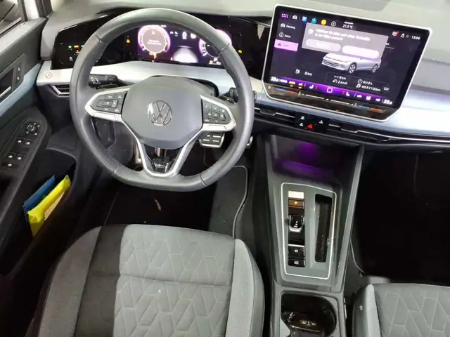 Volkswagen Golf view 10