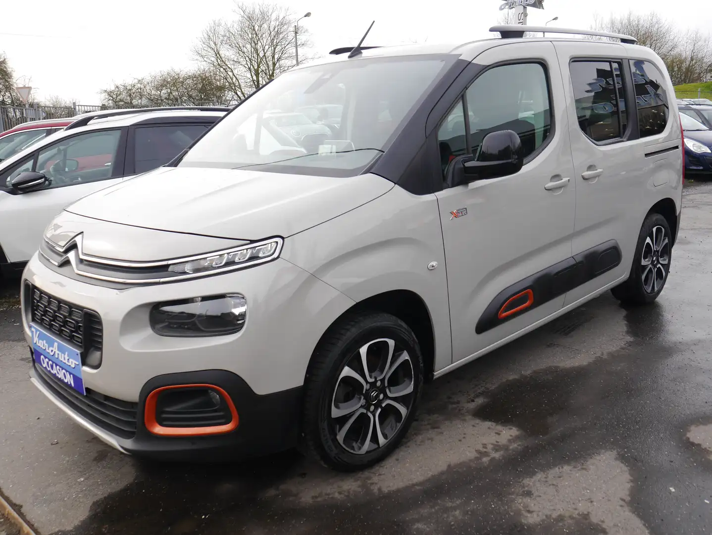 Citroen Berlingo 1.5 BlueHDi M Shine XTR S Beige - 2