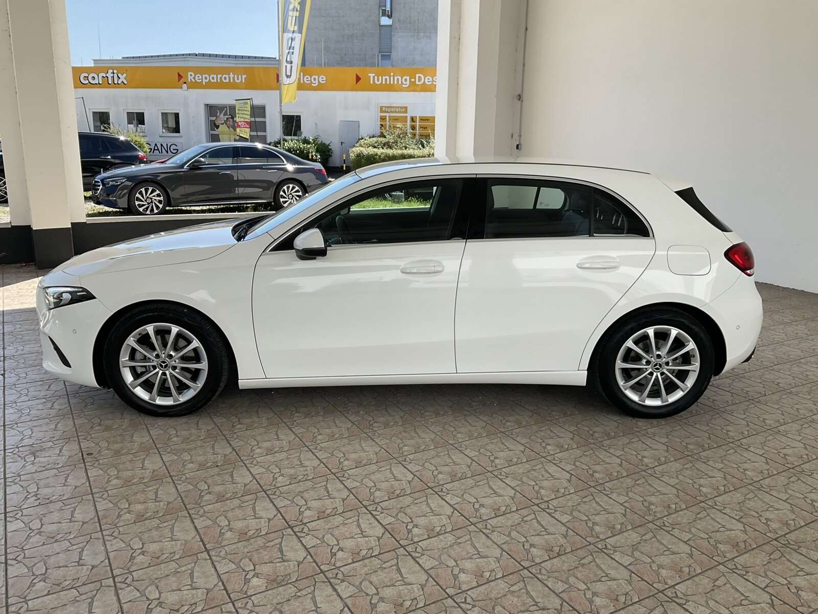 Mercedes-Benz A 200