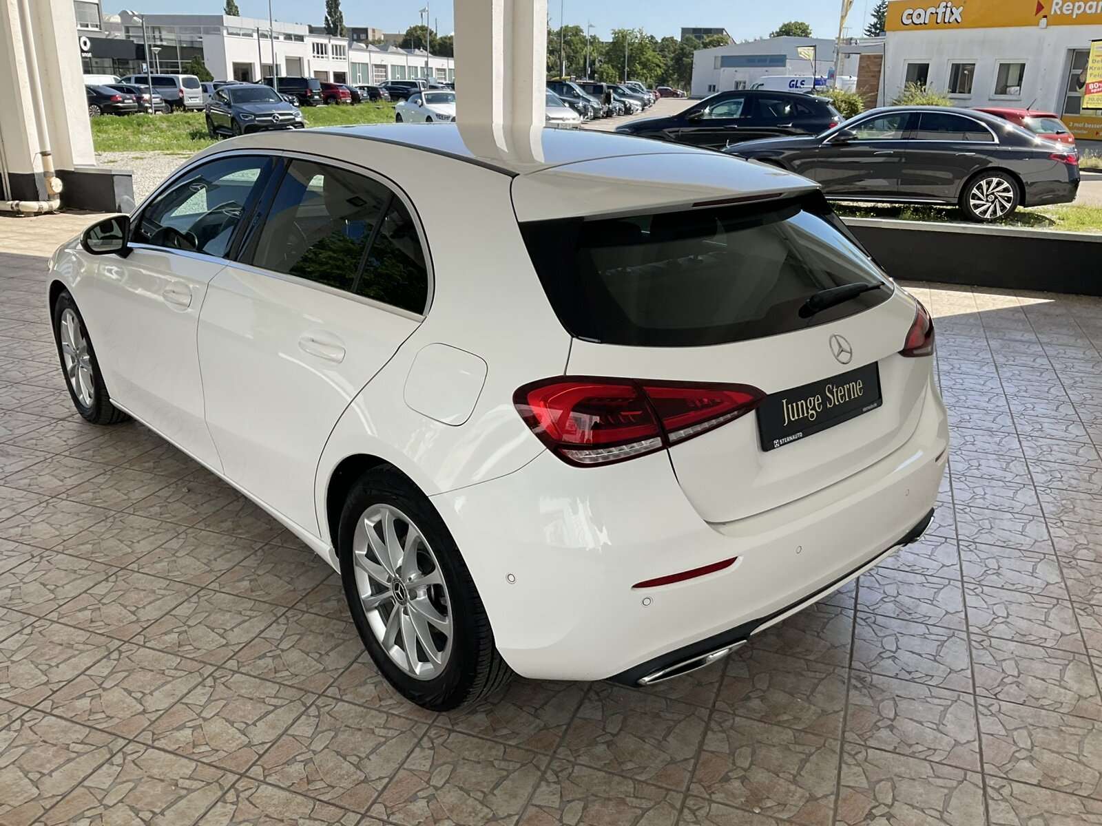 Mercedes-Benz A 200