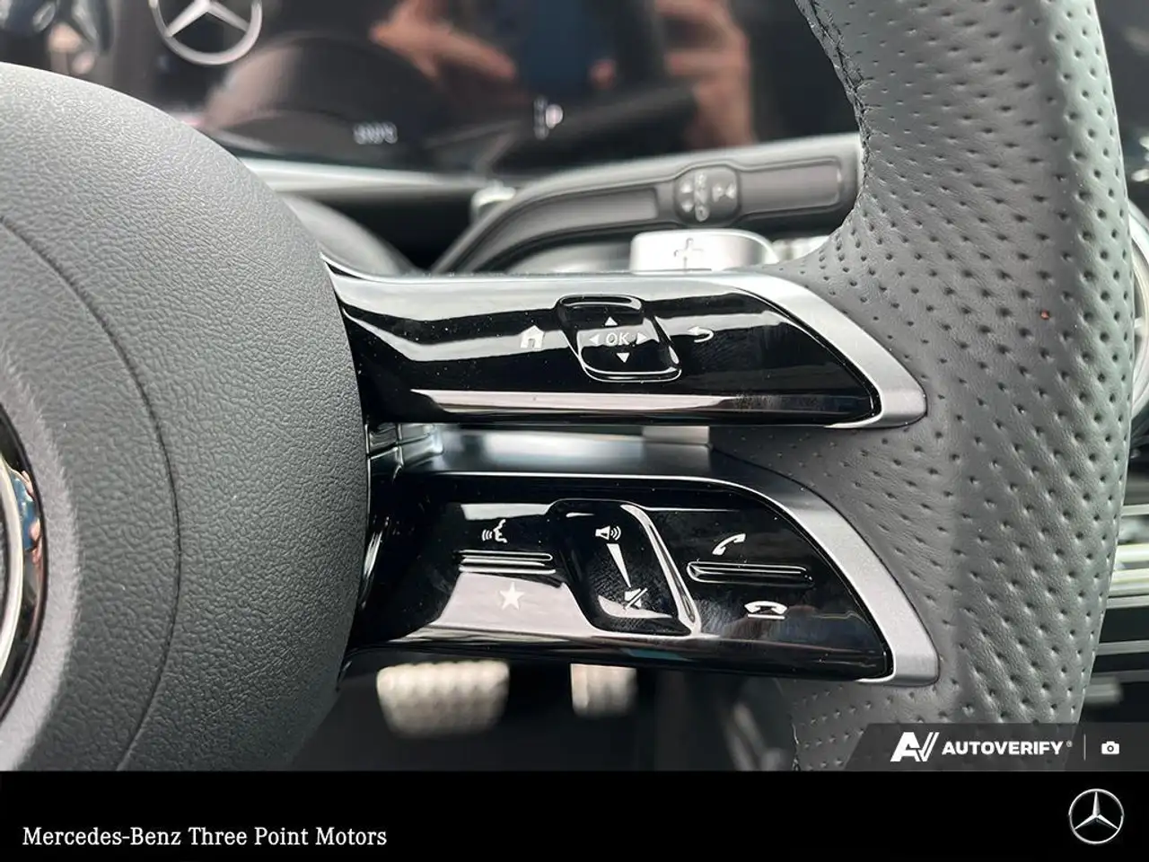 Mercedes-Benz EQB снимка Mercedes-Benz EQB