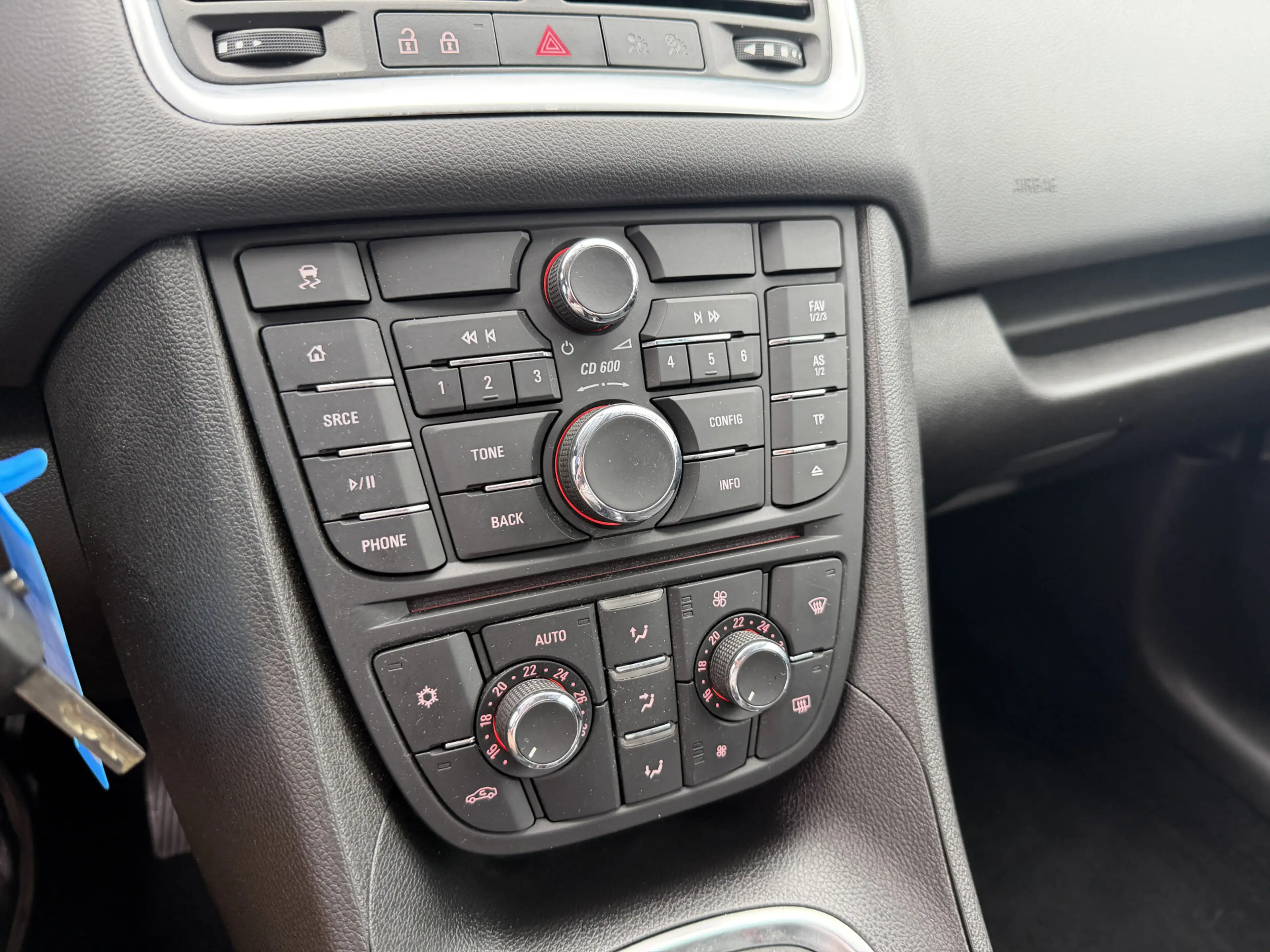 Opel Meriva 1.4 Turbo Cosmo |AUT|LED|NAV|CRUISE|LEDER|CLIMA — photo 15