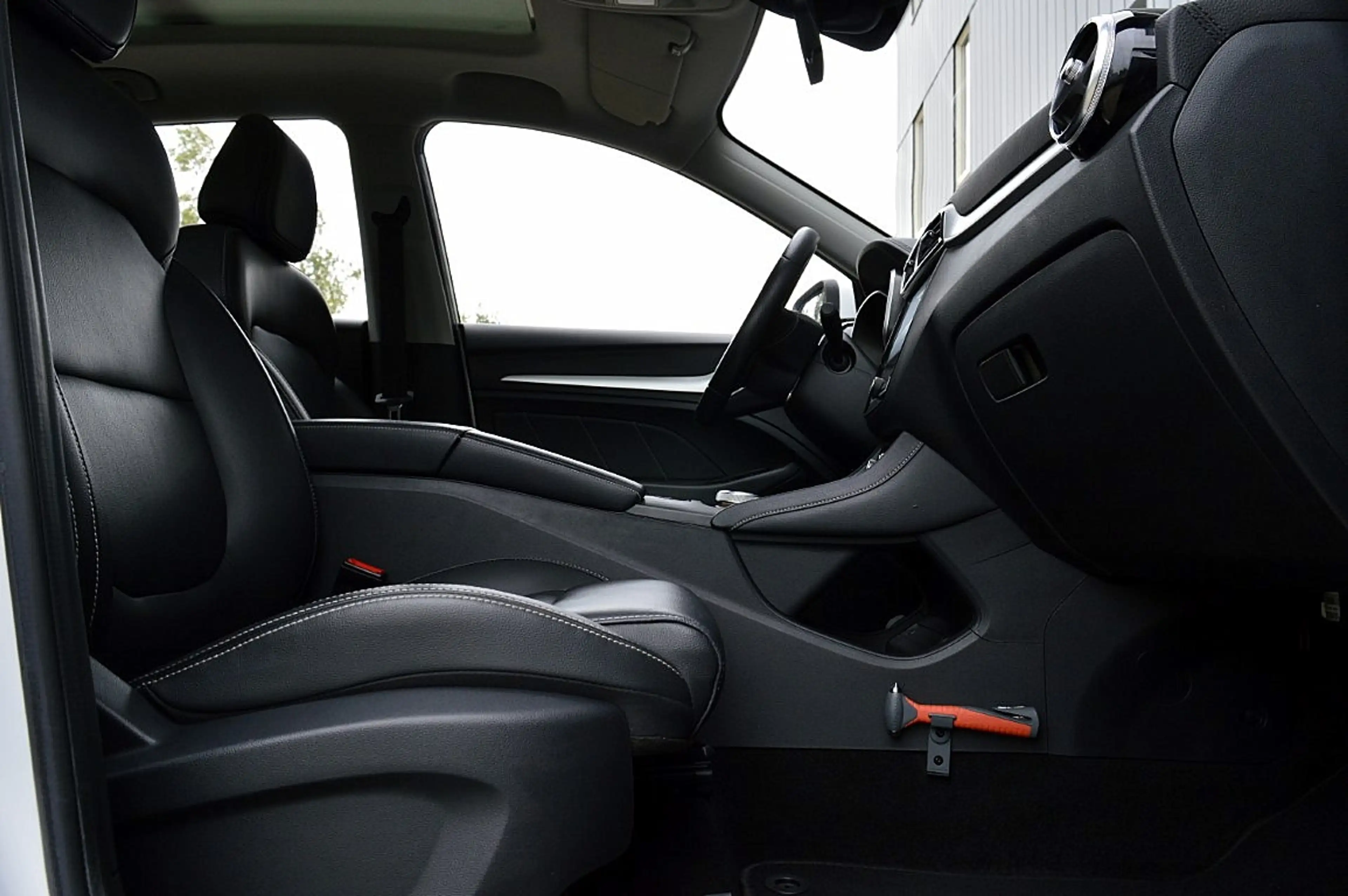 MG ZS MG EV Luxury 45 kWh Rijklaarprijs-Garantie Panoram — photo 15