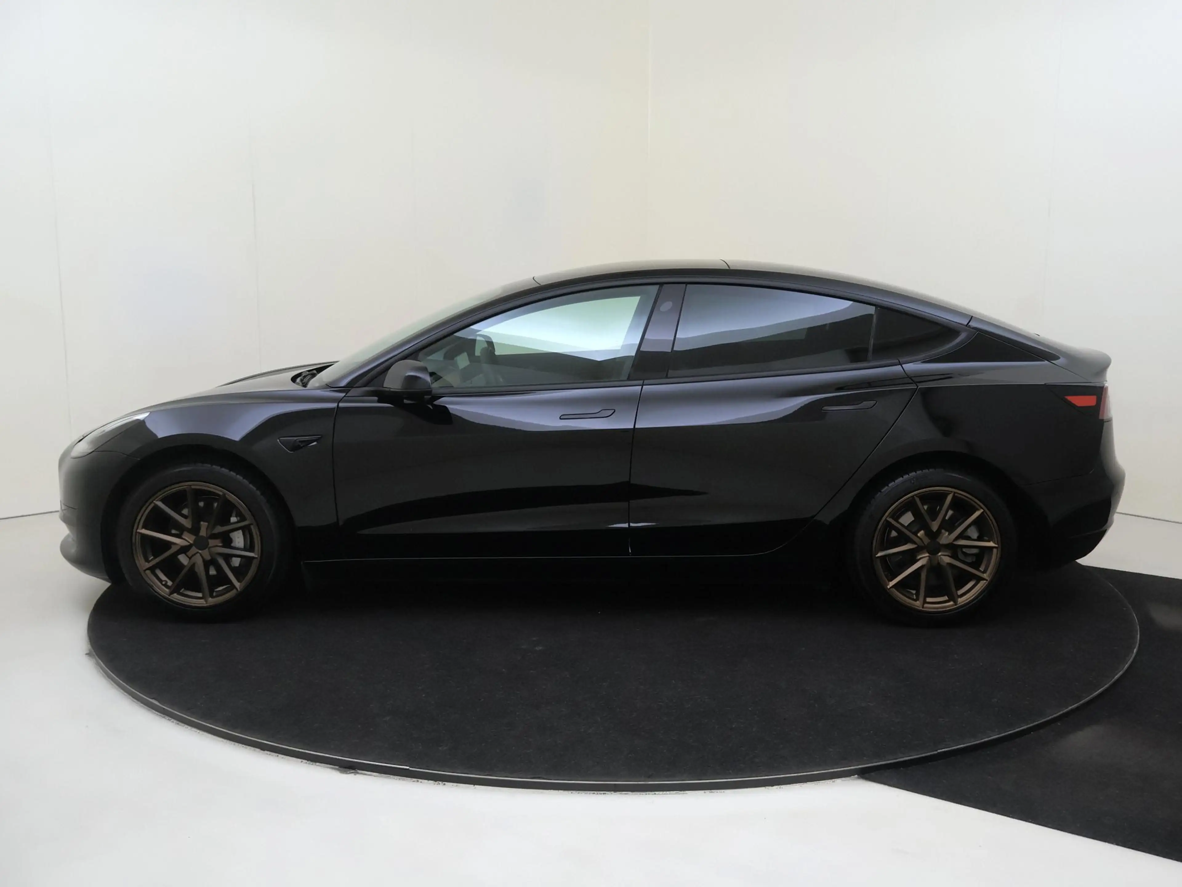 Tesla Model 3 Standard RWD Plus 60 kWh | Carplay/ Android auto | — photo 8