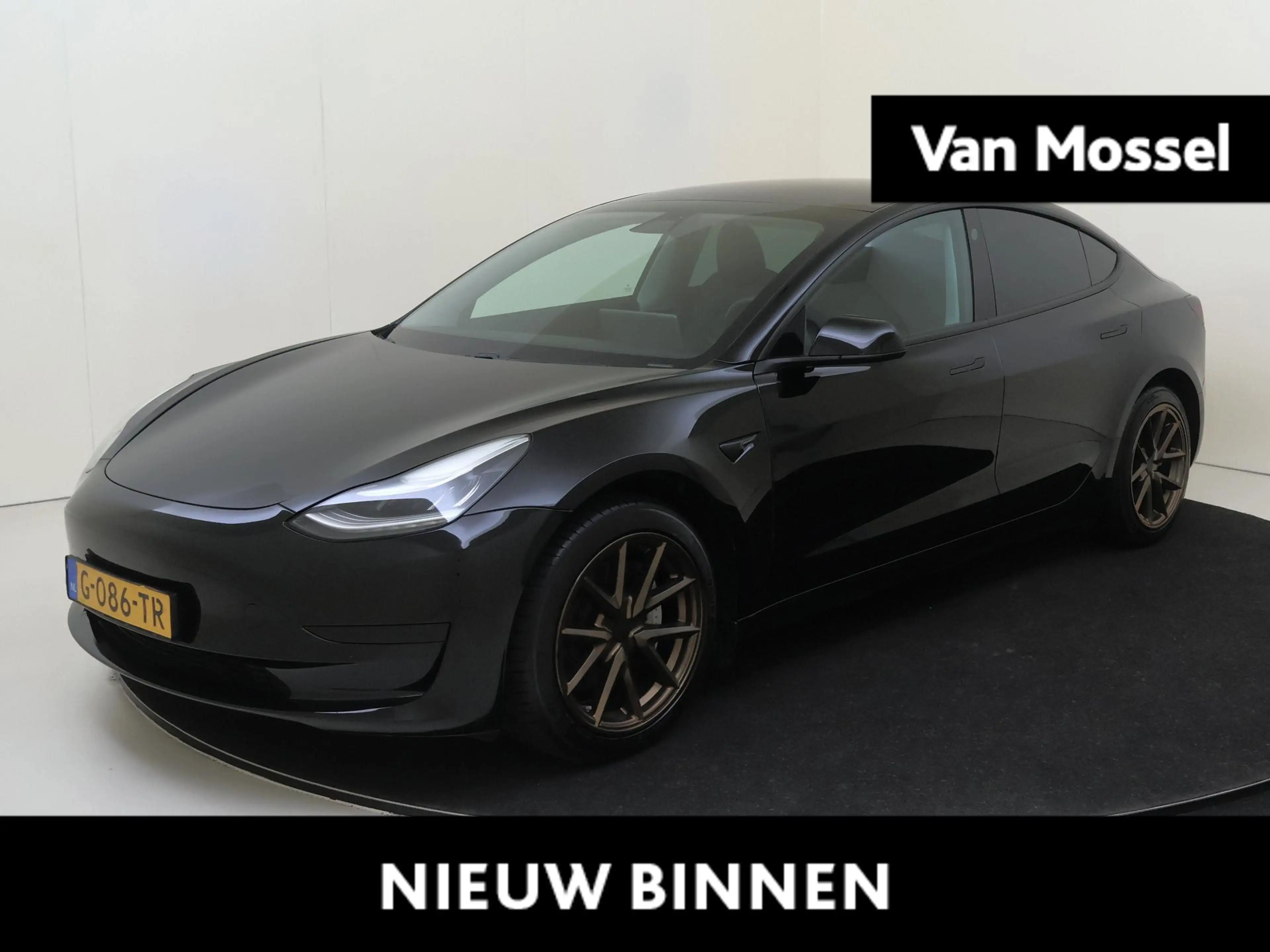 Tesla Model 3 Standard RWD Plus 60 kWh | Carplay/ Android auto |