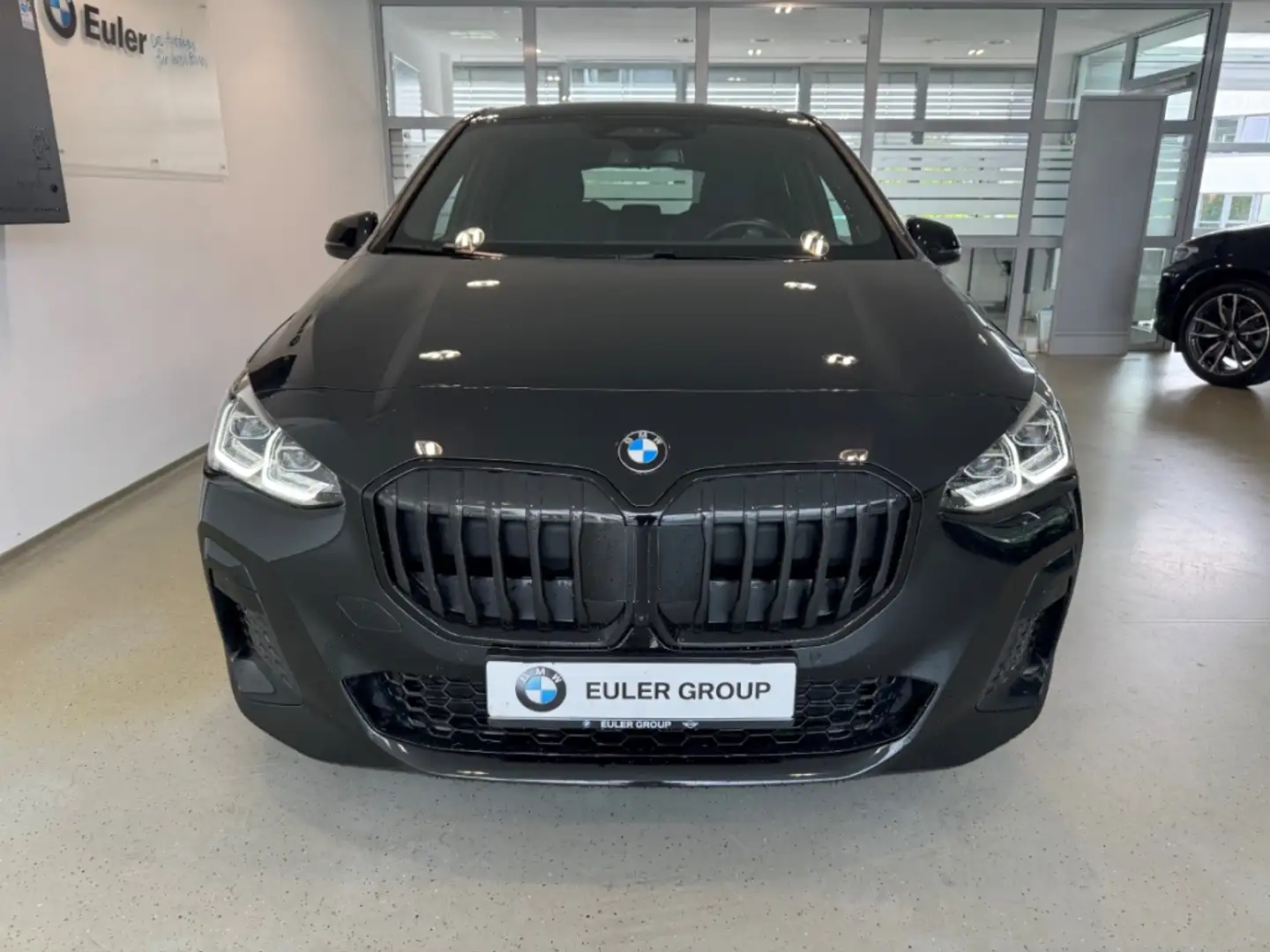 BMW 220 Active Tourer i M-Sport AHK Pano M-Fahrw ParkAss+ Negro - 2