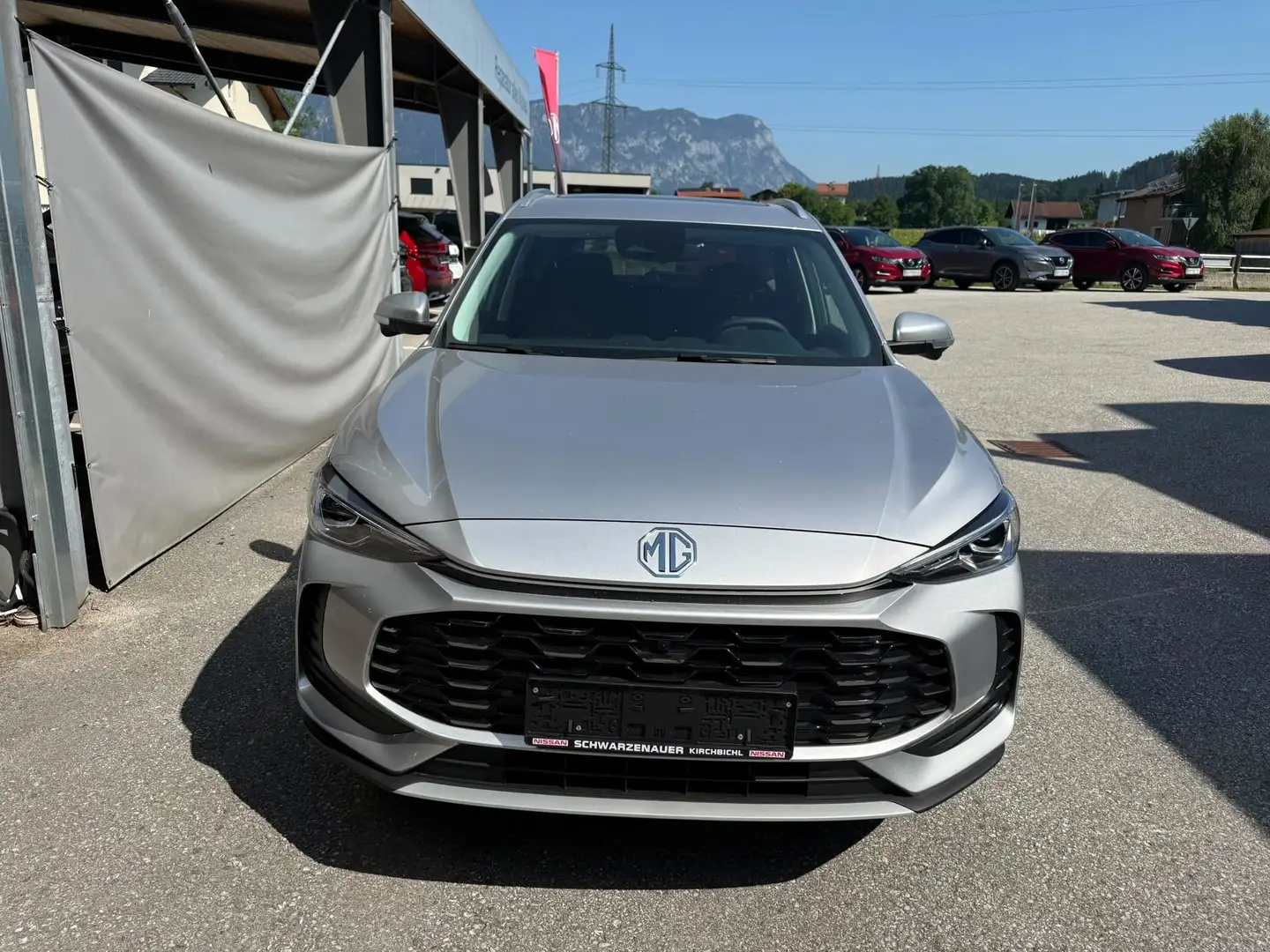 MG ZS Hybrid+ Luxury Silber - 2