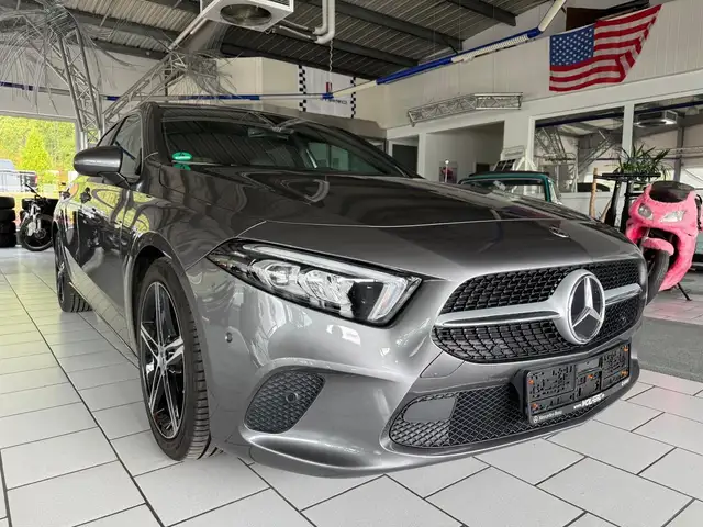 Mercedes-Benz A 200 d LED LEDER NAVI KAMERA