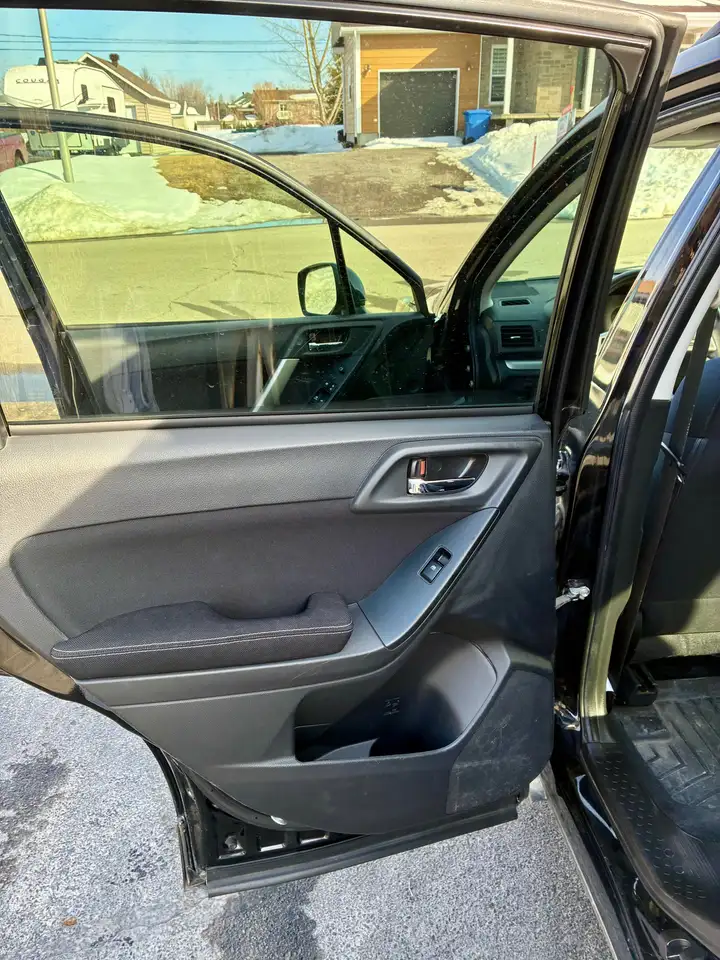 Subaru Forester снимка Subaru Forester