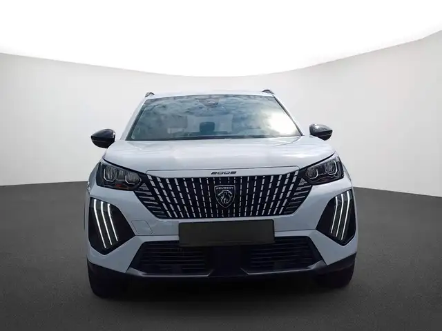 Peugeot 2008 view 2