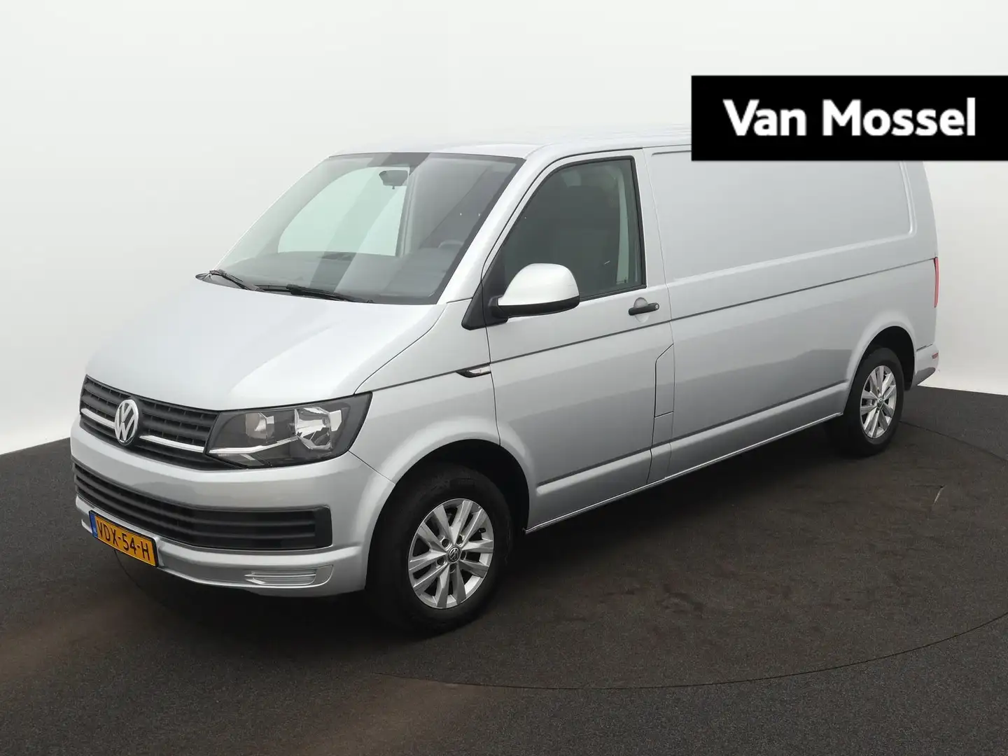 Volkswagen T6 Transporter 2.0 TDI 102PK | L2H1 | Airco | Radio | Bluetooth | Zilver - 1