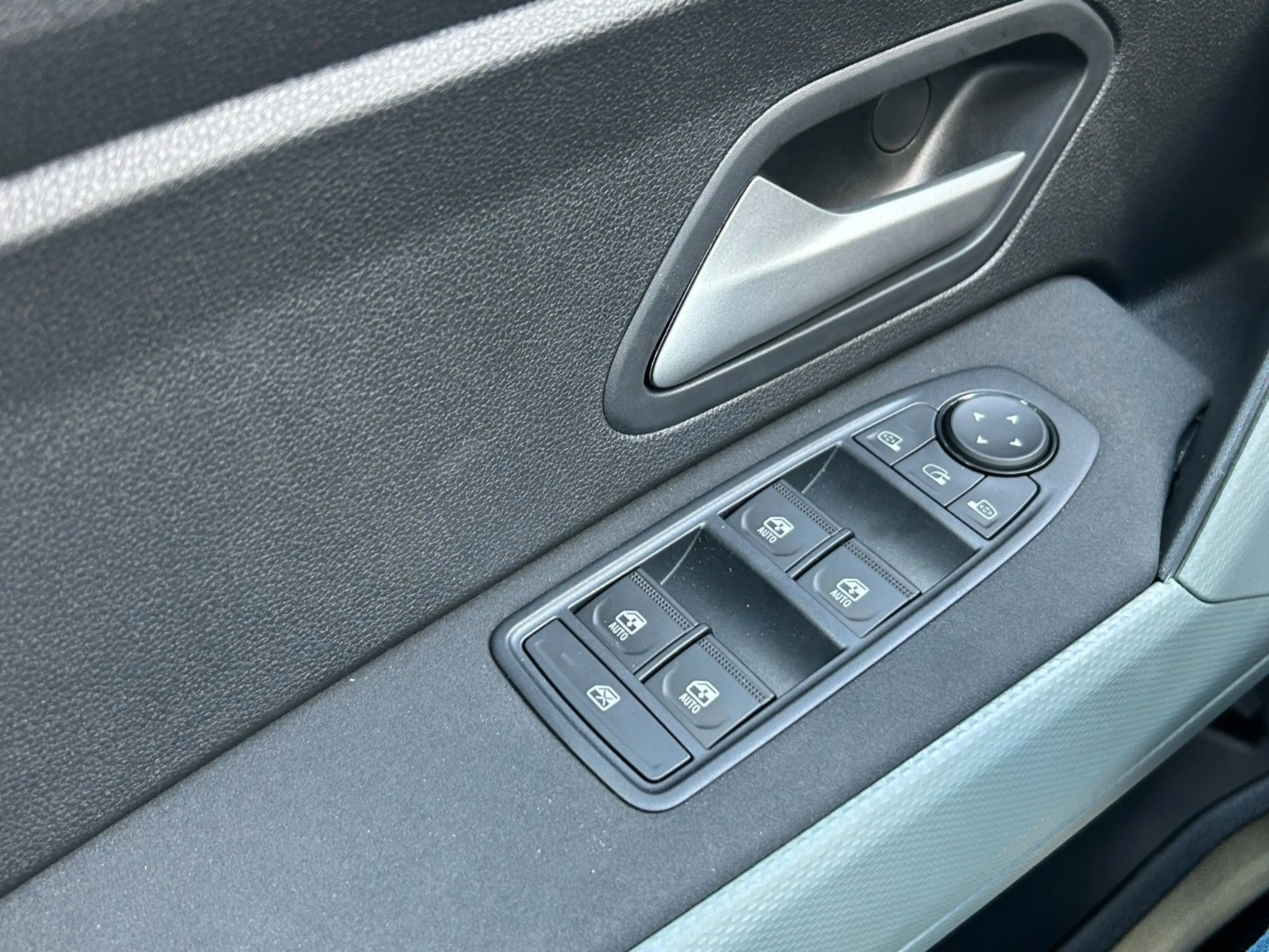 Dacia Bigster Extreme hybrid 155 Winter-Plus/City — photo 12