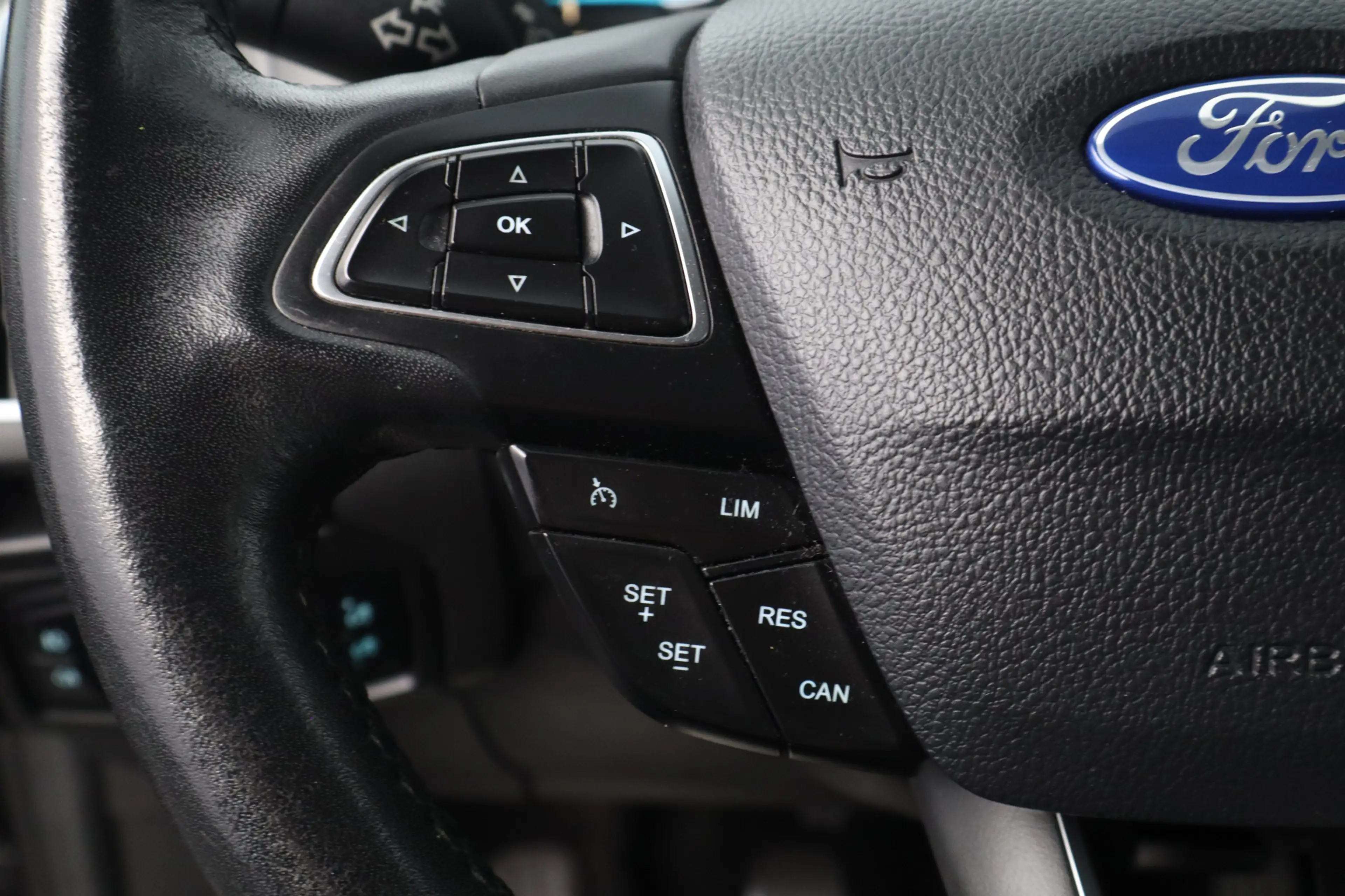 Ford Focus Wagon 1.0 Titanium/ Trekhaak/ Stuurverw/ Stoelverw — photo 21