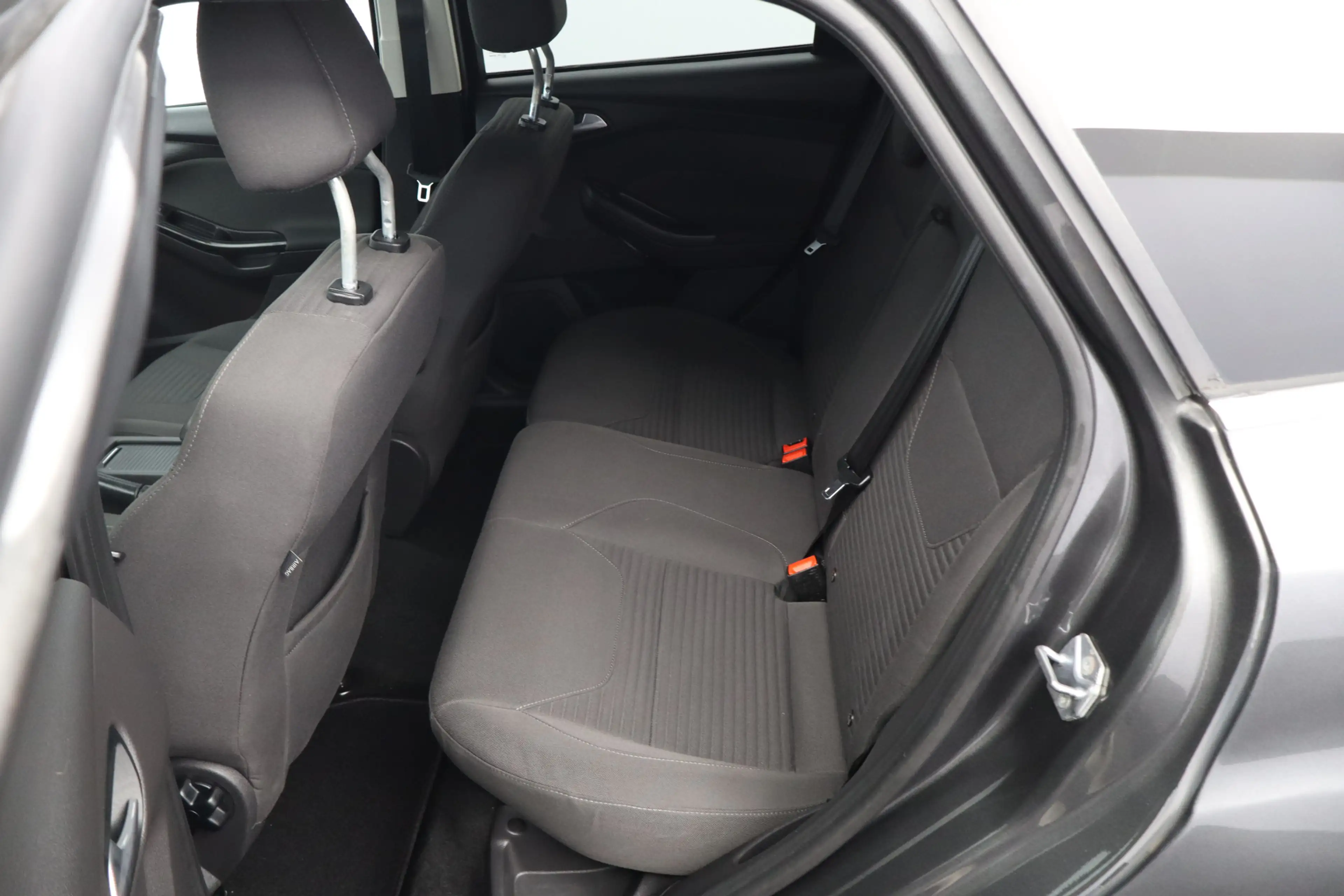Ford Focus Wagon 1.0 Titanium/ Trekhaak/ Stuurverw/ Stoelverw — photo 29