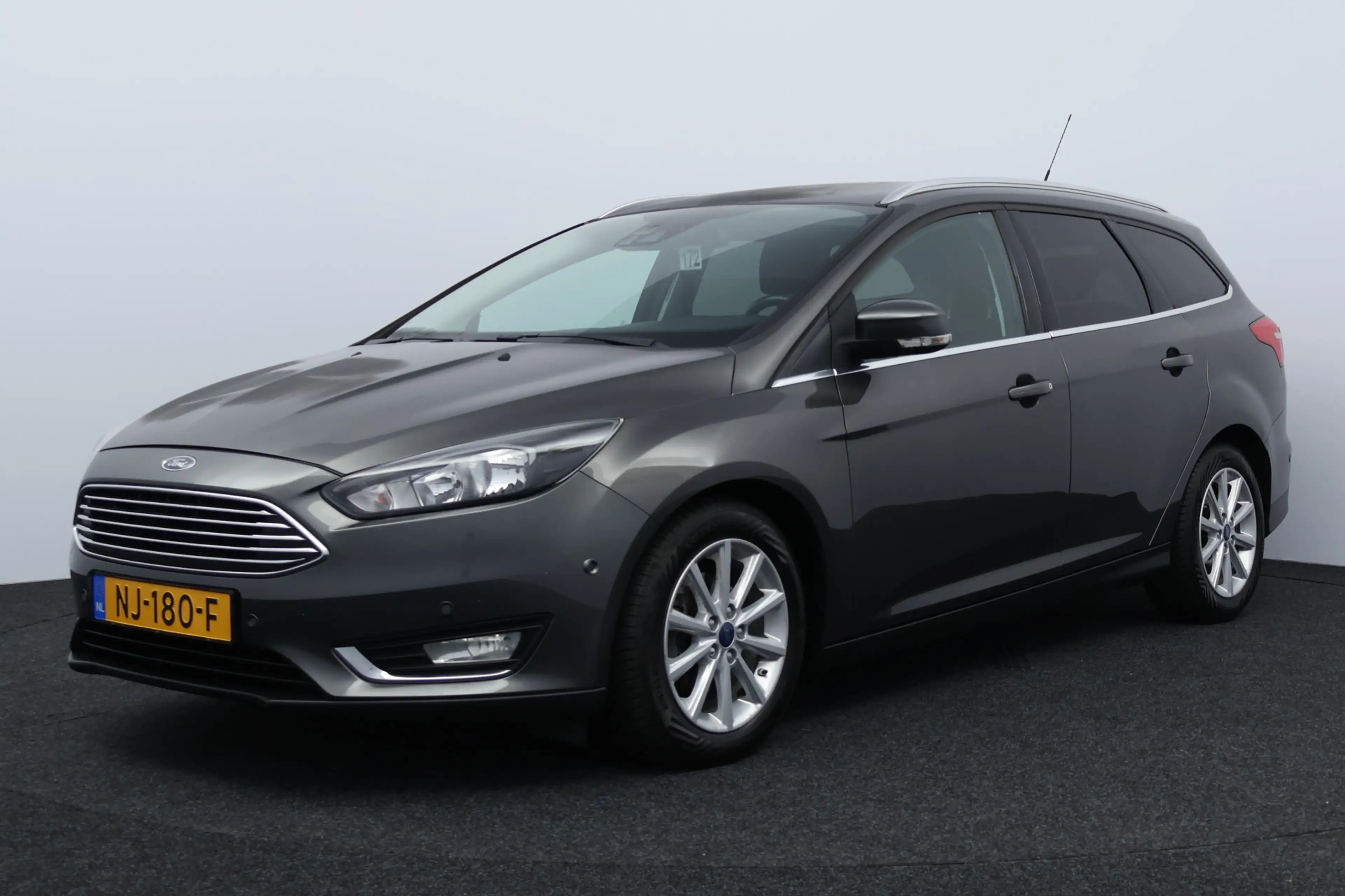Ford Focus Wagon 1.0 Titanium/ Trekhaak/ Stuurverw/ Stoelverw — photo 2