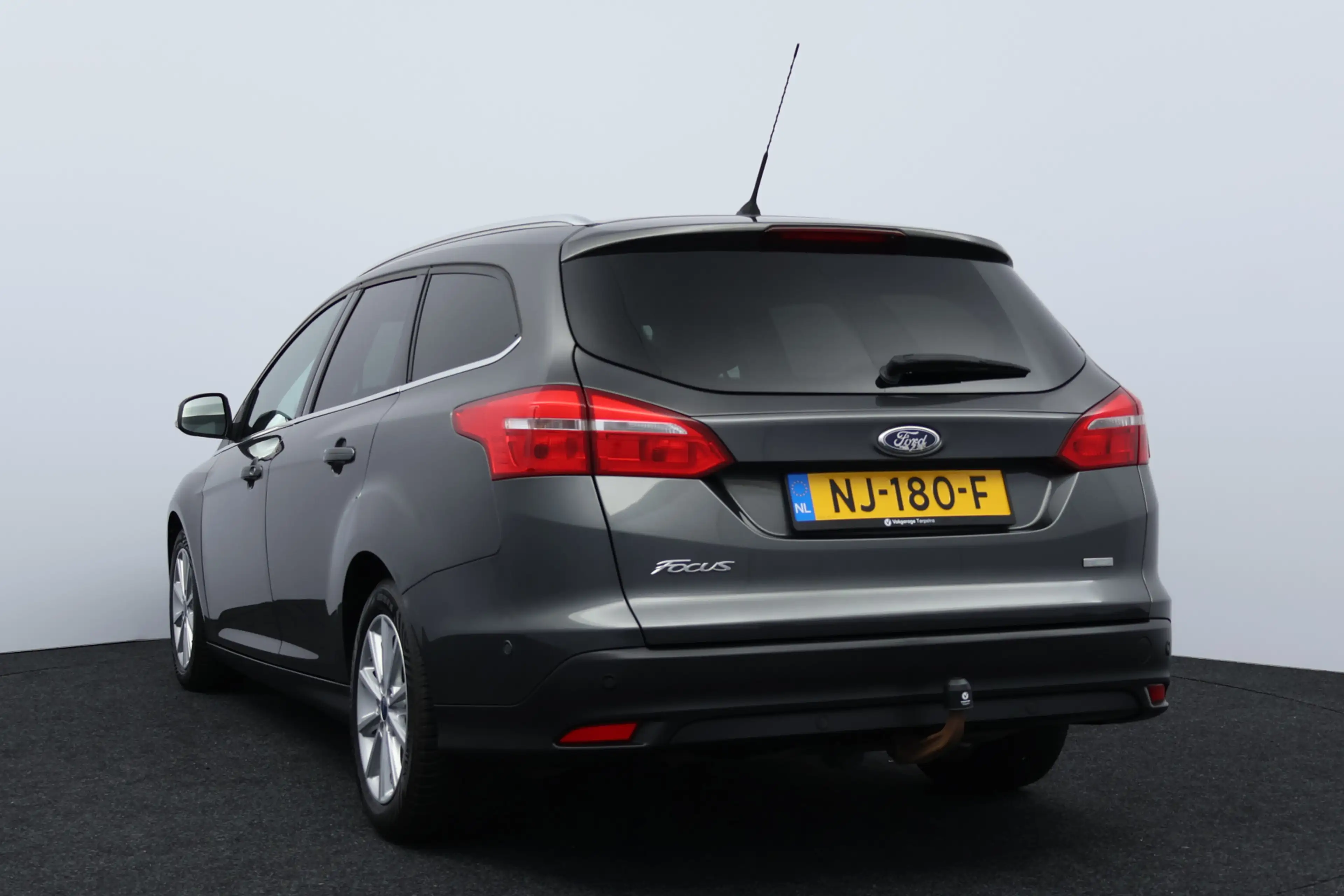 Ford Focus Wagon 1.0 Titanium/ Trekhaak/ Stuurverw/ Stoelverw — photo 8