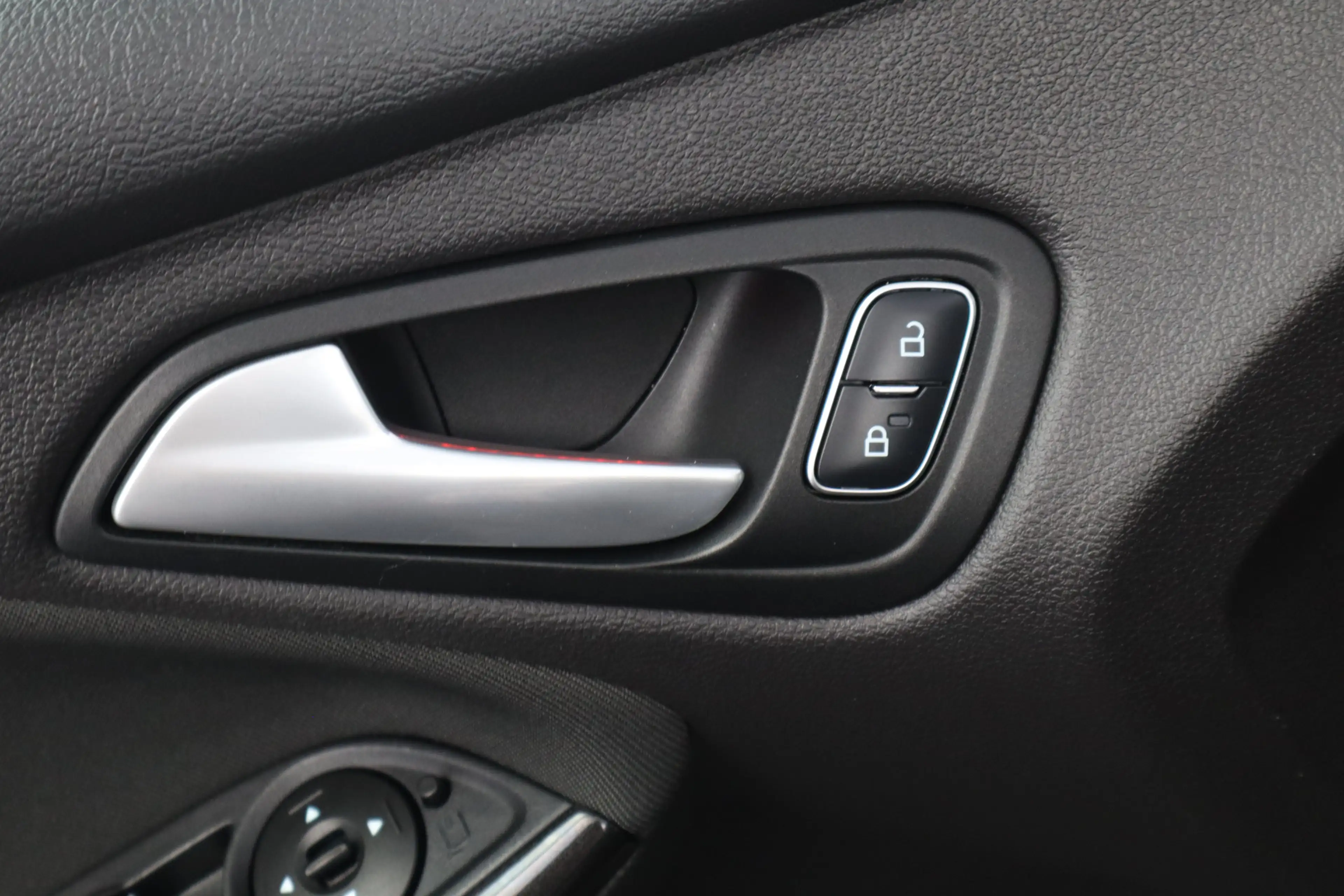 Ford Focus Wagon 1.0 Titanium/ Trekhaak/ Stuurverw/ Stoelverw — photo 28